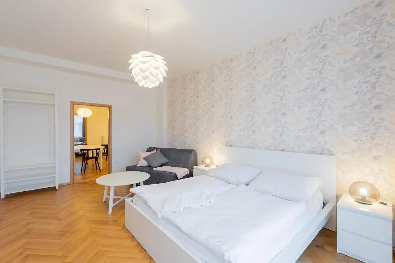 Splash Apartment Prague